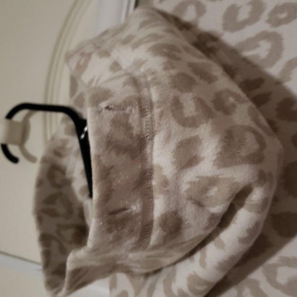 Xs Pullover - Picture 3 of 5